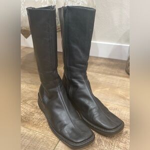 Women's Black Winter Boots